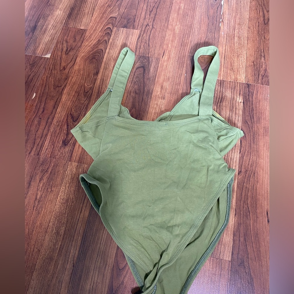 bodysuit - Picture 2 of 4